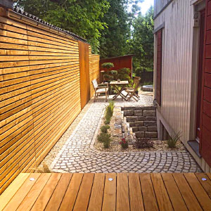 Gestaltungsbeispiel mit Holz
